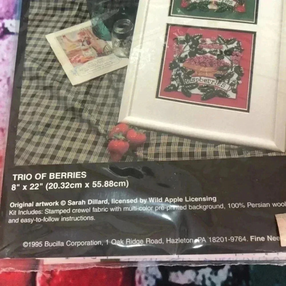 Bucilla crewel Trio of Berries cross stitch‎ stamped crewel fabric 8inX22in - Picture 8 of 9